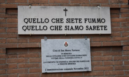 A San Mauro scoperta una targa in memoria delle vittime del Covid