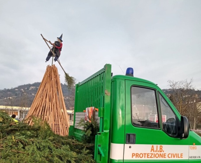 San Raffaele, questa sera (giovedì 5 gennaio 2023) il Falò della Befana con l’Aib