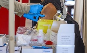 Lotta al Covid, al via le preadesioni per le dosi di richiamo nella fascia d’età 5-11 anni