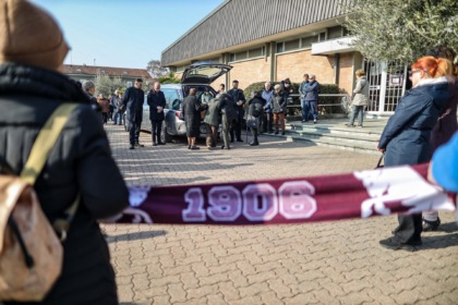 L’ultimo saluto all’amato maestro settimese