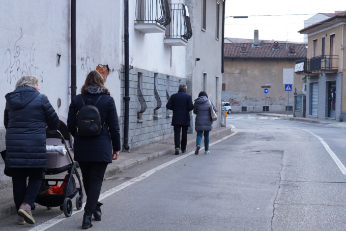 A San Mauro i residenti di via Speranza chiedono più sicurezza