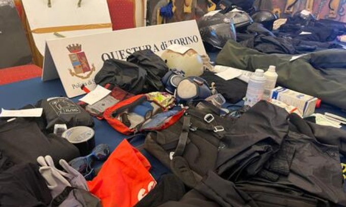 Corteo anarchico a Torino: sono salite a 47 le denunce