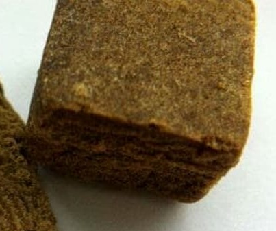 Torta all’hashish: quindicenne manda all’ospedale 10 persone