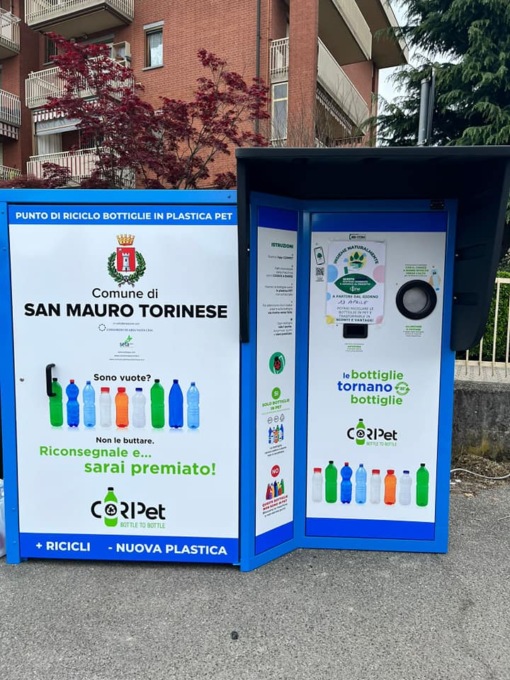 Inaugurato l’eco-compattatore per il riciclo delle bottiglie di plastica
