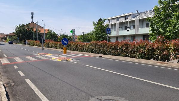 Due nuove isole di traffico per attraversamenti pedonali più sicuri