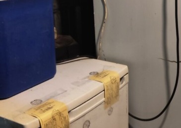 Cucine da incubo tra sporcizia e alimenti in pessimo stato: multati due locali