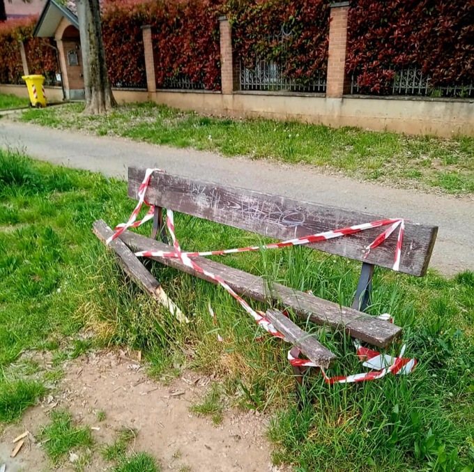 Maxi “operazione panchine” a Venaria