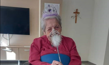 Alla Residenza per Anziani Pescarito festa per i 100 anni di Teresa