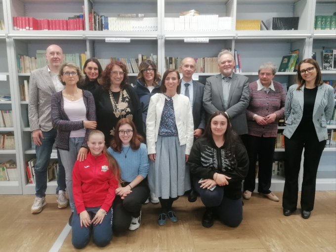 Nuova biblioteca dal cuore pulsante grazie agli studenti dell’istituto 8 Marzo