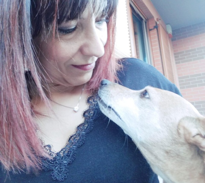 “Non mi arrendo, voglio trovare la donna che ha investito e ucciso la mia cagnolina”