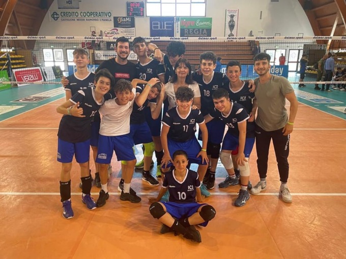 Volley: i ragazzi della media Dalla Chiesa alle finali nazionali