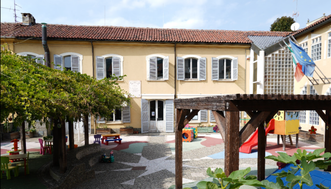 Novanta quintali di amianto sopra la scuola, il Comune assicura: “Nessun pericolo”