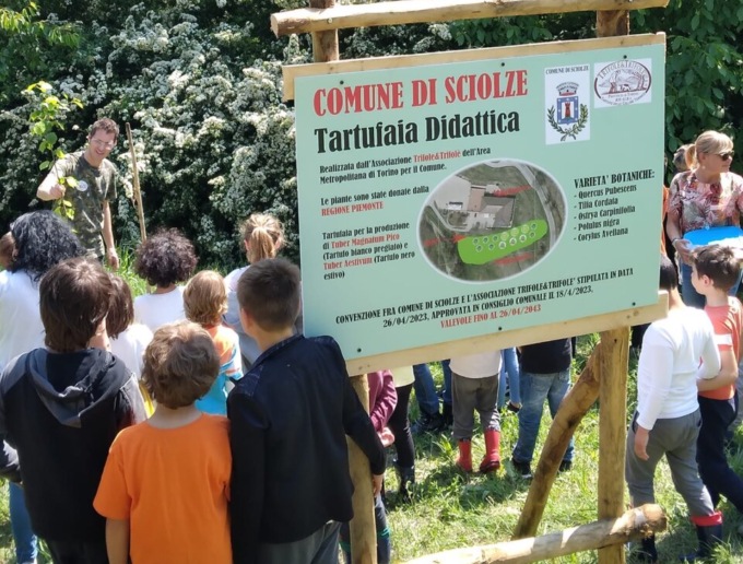 Sciolze: inaugurata la tartufaia didattica