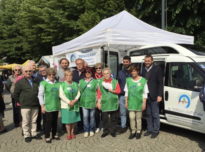 Uno spettacolo solidale per aiutare l’associazione Mariuccia Allovio e Sea