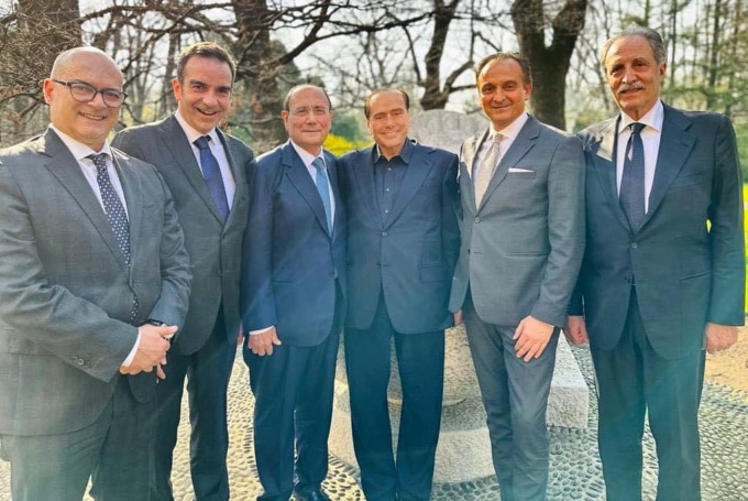 L’addio di Cirio a Berlusconi: “Per me come un papà” – VIDEO