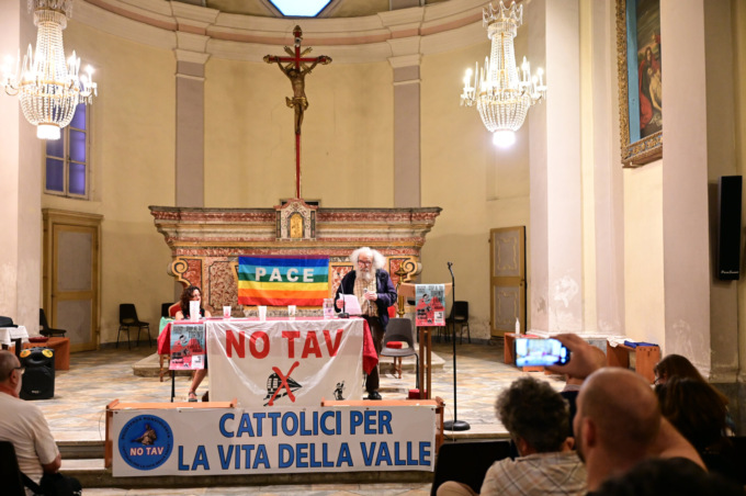 La lotta alla Tav arriva anche in Chiesa