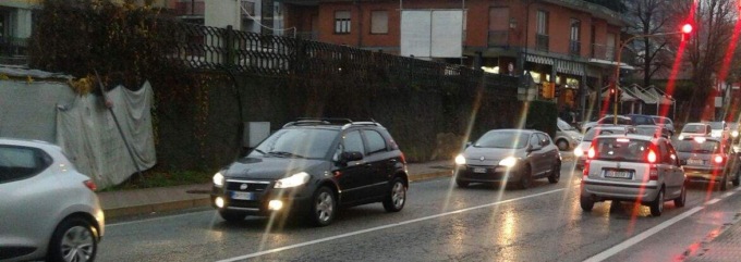 Cantiere sulla 590,  forti rallentamenti al traffico