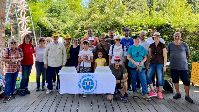 Prendersi cura del creato pulendo insieme il Rio Freidano