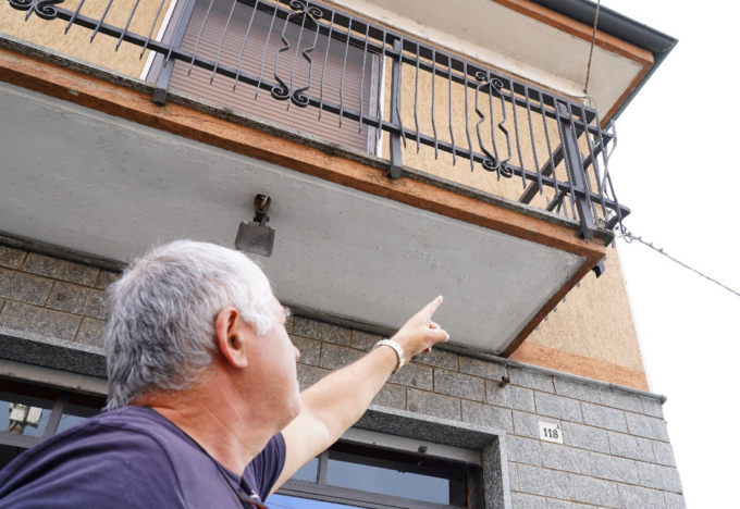 Tir contromano in via Mirande, monta la rabbia tra i residenti