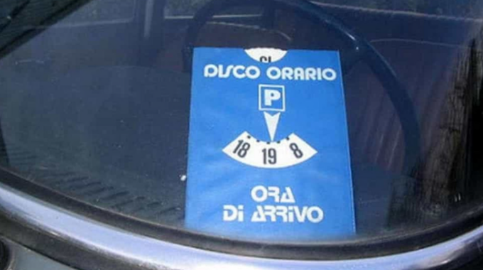 A Gassino anche il disco orario “va in vacanza”