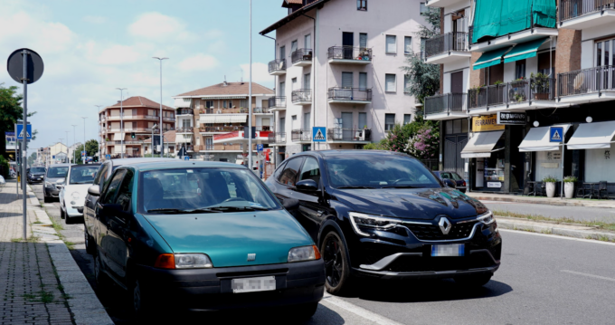 San Mauro, raffica di multe in via Roma: commercianti in protesta