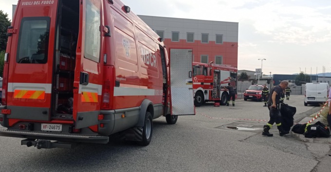 A Settimo fuoriuscita di acido da uno stabilimento in strada Cebrosa