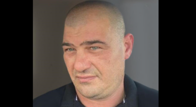 Settimo ha detto addio a Paky, giovane papà ucciso da un malore a 43 anni