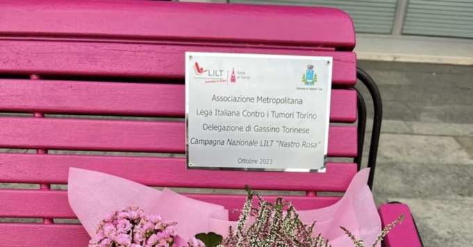 Rubata la targa dalla panchina rosa della Lilt