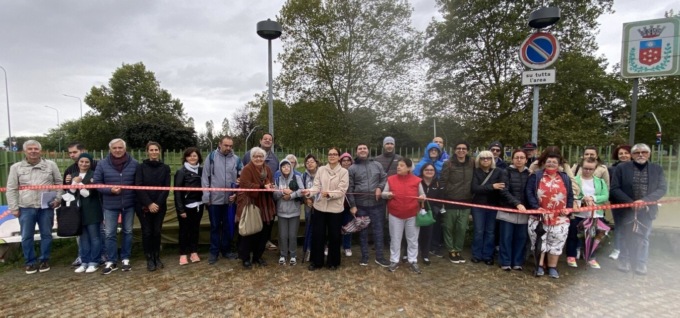 Al parco Pertini svelate le variopinte panchine dedicate ai quartieri