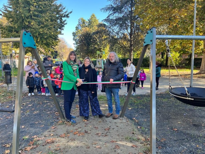 A San Mauro il parchetto di via Novara restituito ai bimbi