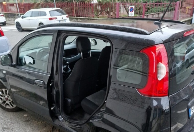 A Settimo “ladri di portiere” scatenati