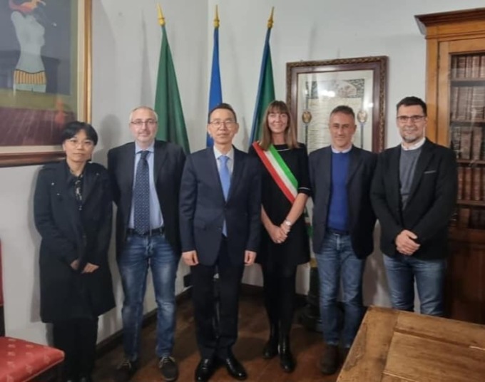 Una delegazione sudcoreana in visita alla città di San Mauro