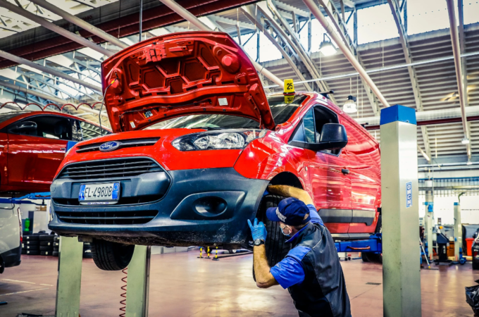 La manutenzione straordinaria delle officine di Authos