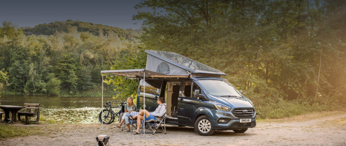 Comfort e sostenibilità: arriva il nuovo Ford Transit Custom Nugget