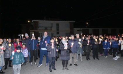 "Portatori di luce", le foto del presepe vivente a San Mauro