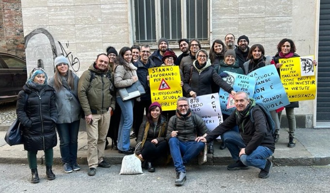 No al dimensionamento: presidio dell’istituto 8 Marzo davanti alla Regione