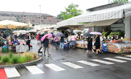 Il mercato del mercoledì si “allarga”: l’esperimento funziona, si aggiungono nuove bancarelle