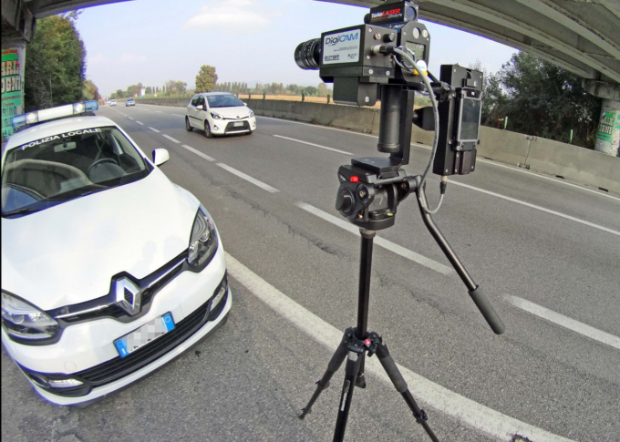 A Settimo automobilisti col “piede pesante”: fioccano le multe per velocità