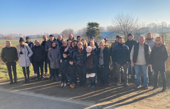 Proteste in via Bergamo: “L’antenna per il 5G ci fa paura”