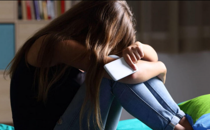 “Io, bullizzata e isolata dai compagni”: la storia di Cristina