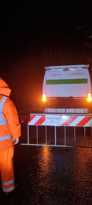 Maltempo: a San Raffaele 20 persone isolate per frana