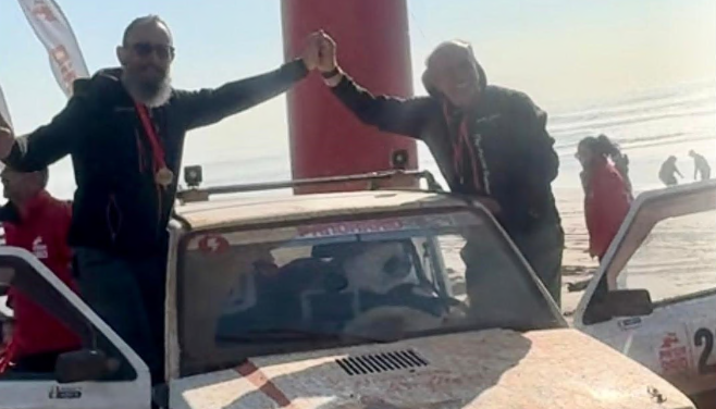 Due settimesi nel deserto con un’auto del 1998 per il “Panda Raid 2024”