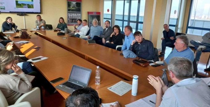 Ridurre il traffico pesante in Collina: procede lo studio per la Gronda Est