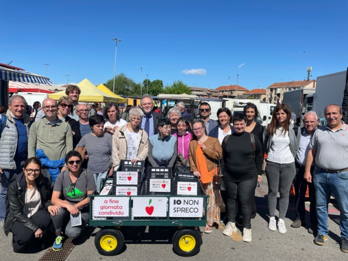 Frutta e verdura fresca all’Emporio solidale grazie al recupero della merce invenduta