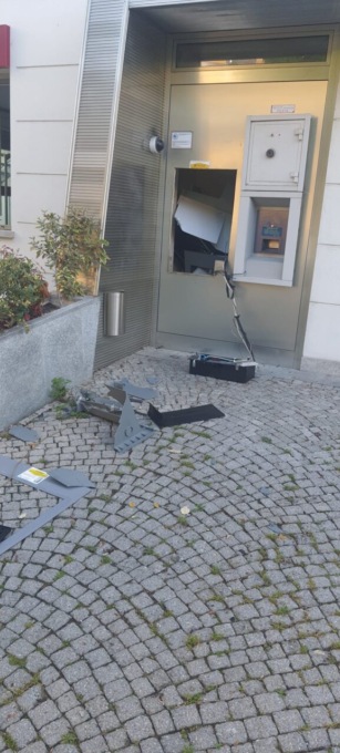 La banda dei bancomat colpisce ancora