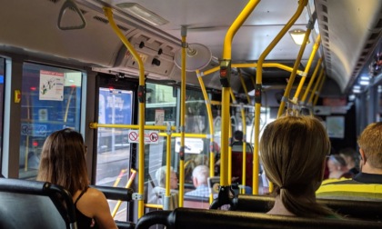 Parte il "bus notturno" che collega i comuni della cintura a Torino