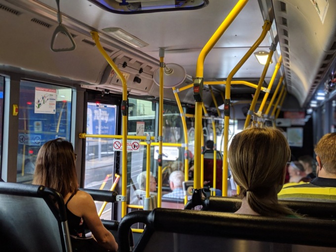 Parte il “bus notturno” che collega i comuni della cintura a Torino
