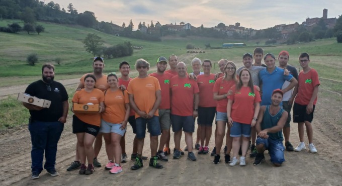 Patronale a Cinzano: il tiro al rimorchio col trattore ha dato il via ai festeggiamenti