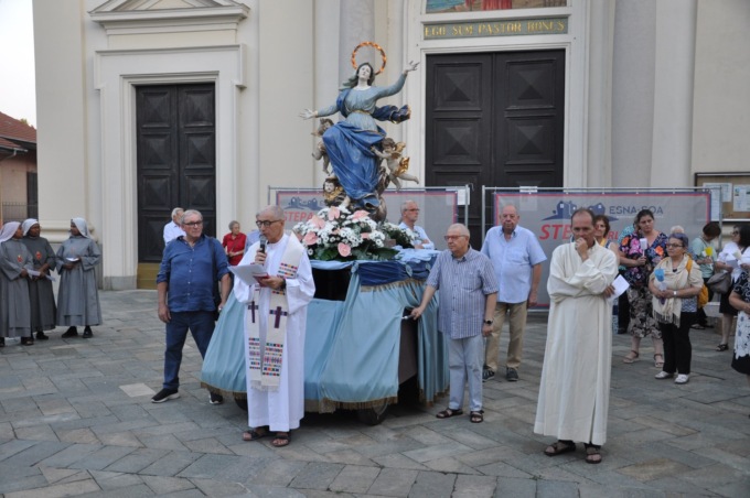 A Settimo processione dell’Assunta e oggi benedizione della Croce