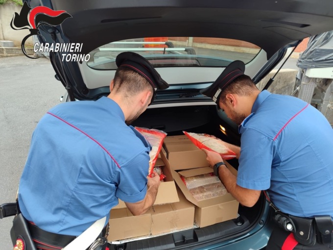 Venaria: rubano 7mila chili di grana padano, denunciati dipendenti di un pastificio